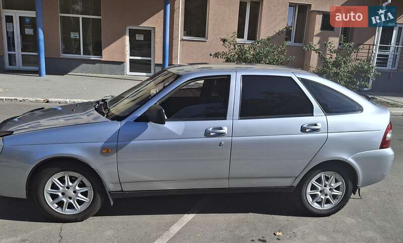 Хэтчбек ВАЗ / Lada 2172 Priora 2008 в Сумах