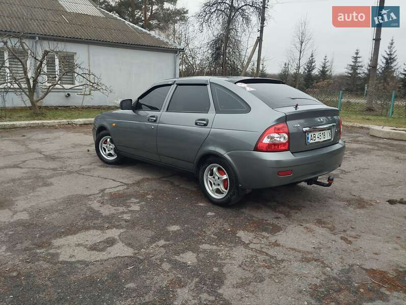 Хэтчбек ВАЗ / Lada 2172 Priora 2011 в Литине