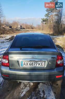 Хетчбек ВАЗ / Lada 2172 Priora 2008 в Олевську