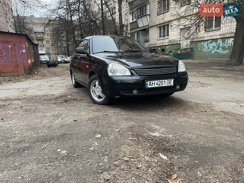 Хэтчбек ВАЗ / Lada 2172 Priora 2008 в Киеве