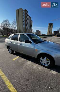 Хэтчбек ВАЗ 2172 Priora 2009 в 
