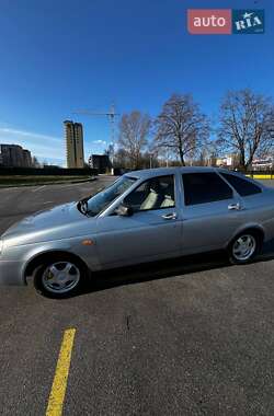 Хэтчбек ВАЗ 2172 Priora 2009 в 