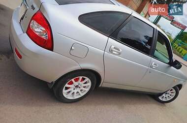 Хэтчбек ВАЗ 2172 Priora 2011 в 