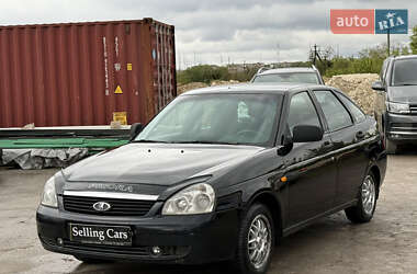 Хэтчбек ВАЗ 2172 Priora 2011 в 