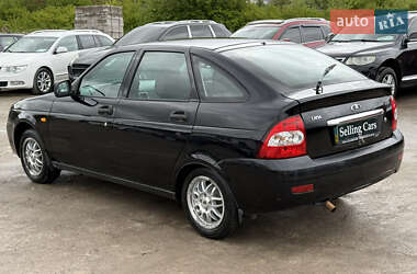 Хэтчбек ВАЗ 2172 Priora 2011 в 