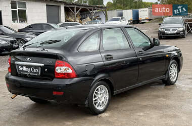 Хэтчбек ВАЗ 2172 Priora 2011 в 