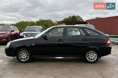 Хэтчбек ВАЗ 2172 Priora 2011 в 