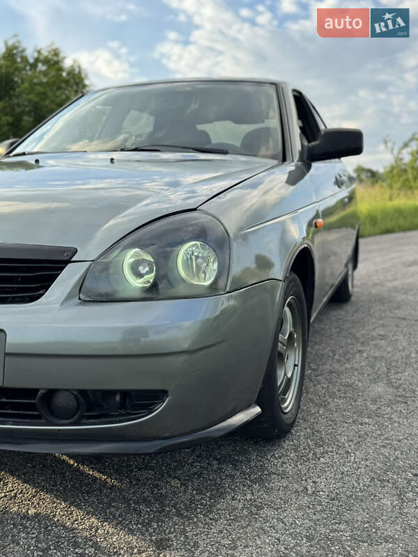 Хэтчбек ВАЗ / Lada 2172 Priora 2008 в Краснограде