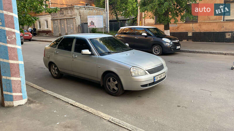 Хэтчбек ВАЗ / Lada 2172 Priora 2008 в Харькове