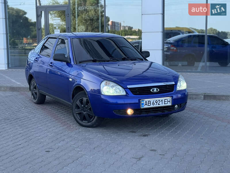 Хетчбек ВАЗ / Lada 2172 Priora 2010 в Хмельницькому