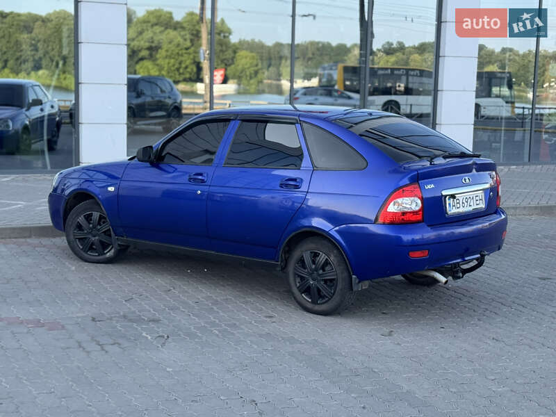 Хетчбек ВАЗ / Lada 2172 Priora 2010 в Хмельницькому