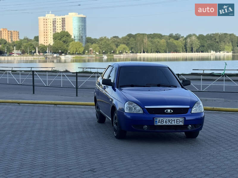 Хетчбек ВАЗ / Lada 2172 Priora 2010 в Хмельницькому
