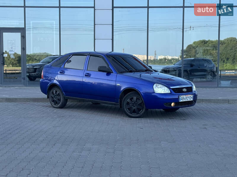 Хетчбек ВАЗ / Lada 2172 Priora 2010 в Хмельницькому