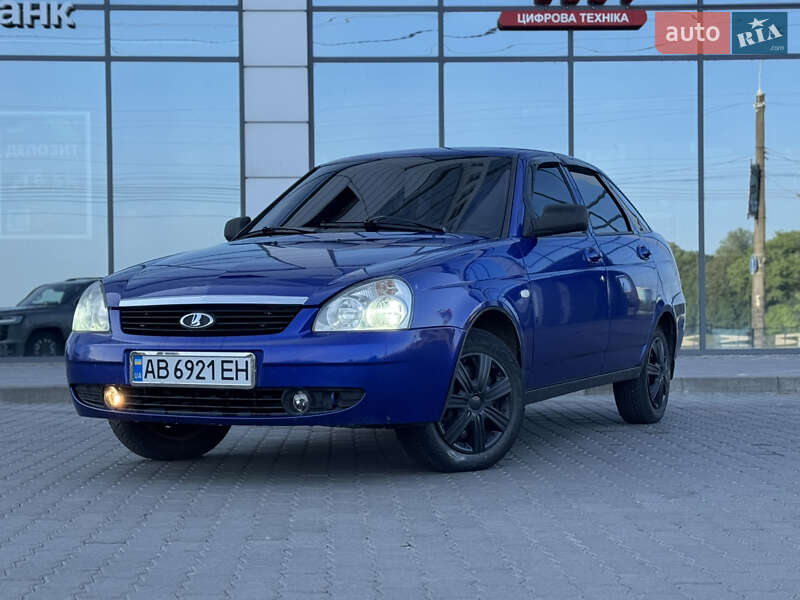 Хетчбек ВАЗ / Lada 2172 Priora 2010 в Хмельницькому