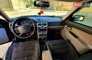 Хэтчбек ВАЗ 2172 Priora 2008 в 