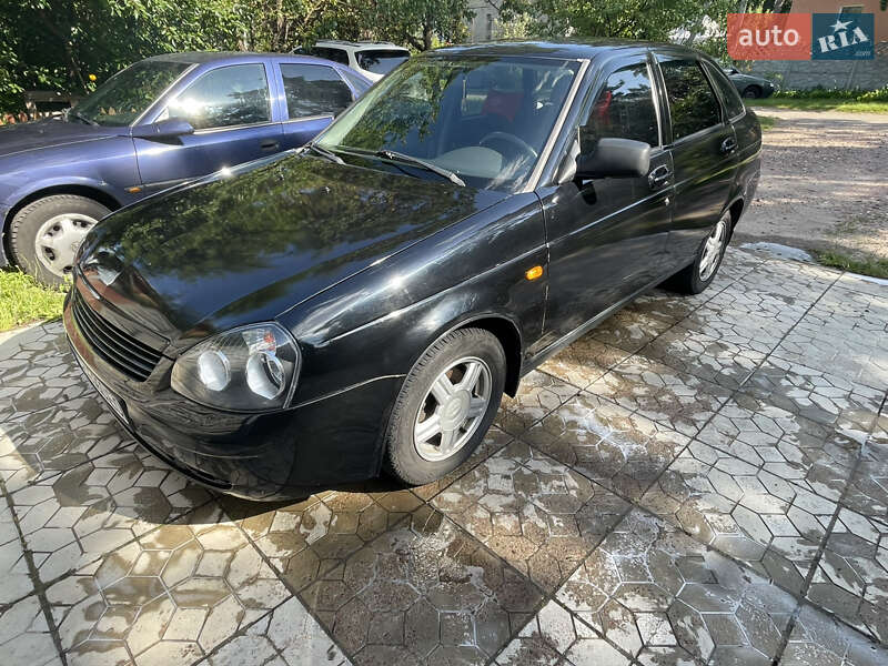 Хэтчбек ВАЗ / Lada 2172 Priora 2009 в Чернигове