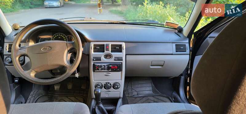 Хэтчбек ВАЗ / Lada 2172 Priora 2008 в Днепре