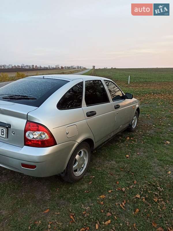 Хетчбек ВАЗ / Lada 2172 Priora 2010 в Кременчуці