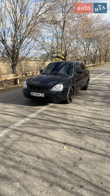 Хэтчбек ВАЗ / Lada 2172 Priora 2012 в Павлограде