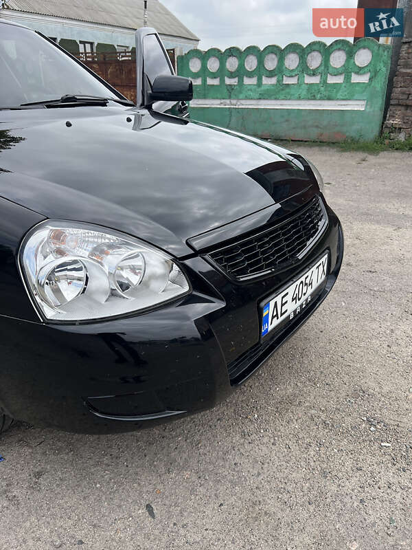 Хэтчбек ВАЗ / Lada 2172 Priora 2012 в Павлограде