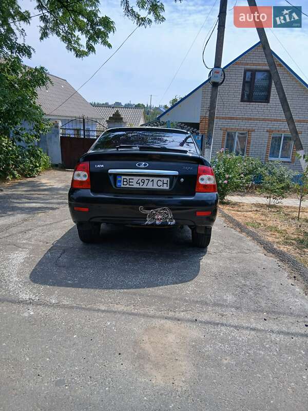 Хэтчбек ВАЗ / Lada 2172 Priora 2008 в Николаеве