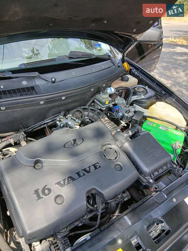 Хэтчбек ВАЗ / Lada 2172 Priora 2008 в Николаеве