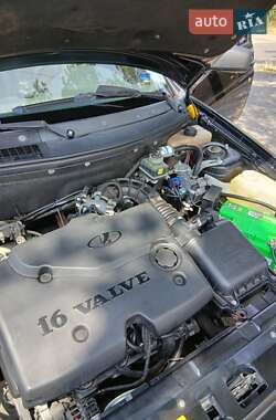 Хэтчбек ВАЗ 2172 Priora 2008 в 