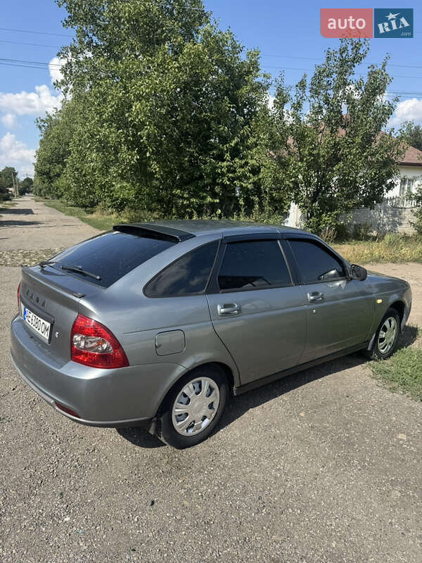 Хэтчбек ВАЗ / Lada 2172 Priora 2008 в Синельниково фото 4 Хэтчбек ВАЗ / Lada 2172 Priora 2008 в Синельниково