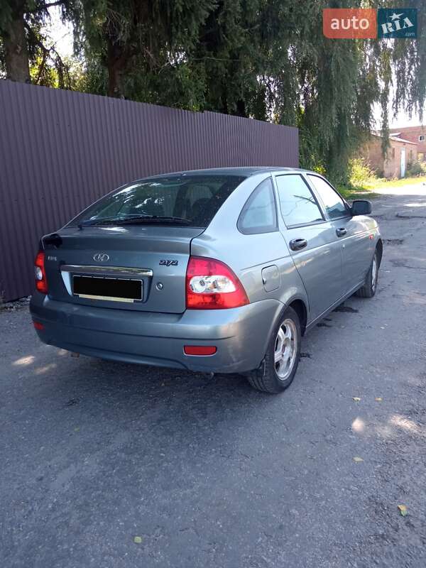 Хетчбек ВАЗ / Lada 2172 Priora 2008 в Козятині