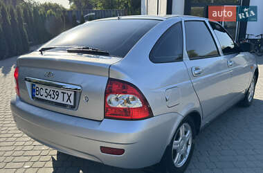 Хэтчбек ВАЗ 2172 Priora 2008 в 