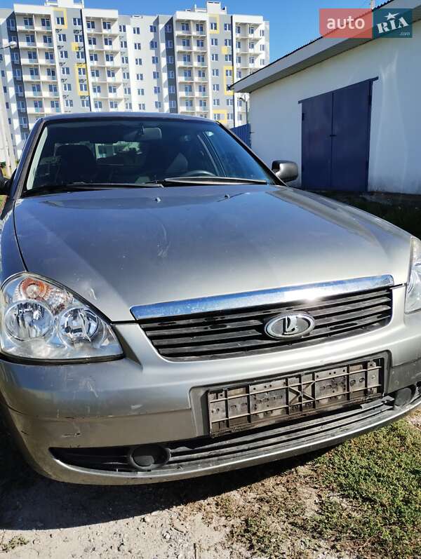 Хэтчбек ВАЗ / Lada 2172 Priora 2008 в Полтаве