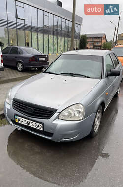 Хетчбек ВАЗ 2172 Priora 2008 в  фото 2 Хетчбек ВАЗ 2172 Priora 2008 в
