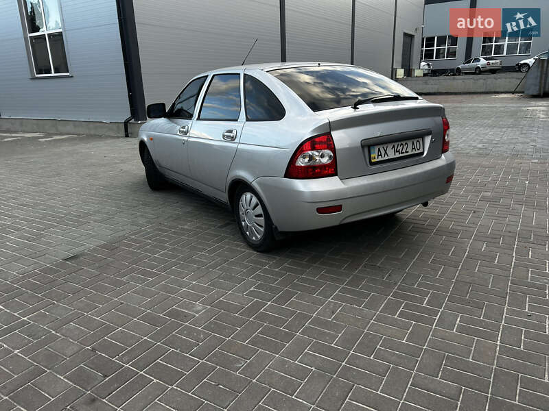 Хетчбек ВАЗ / Lada 2172 Priora 2012 в Києві