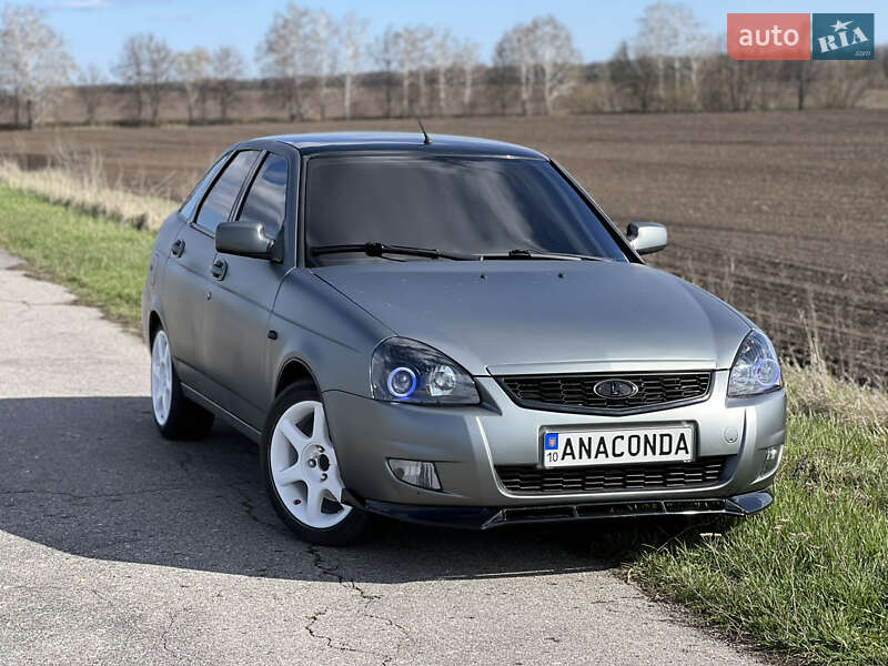 Хетчбек ВАЗ / Lada 2172 Priora 2011 в Прилуках