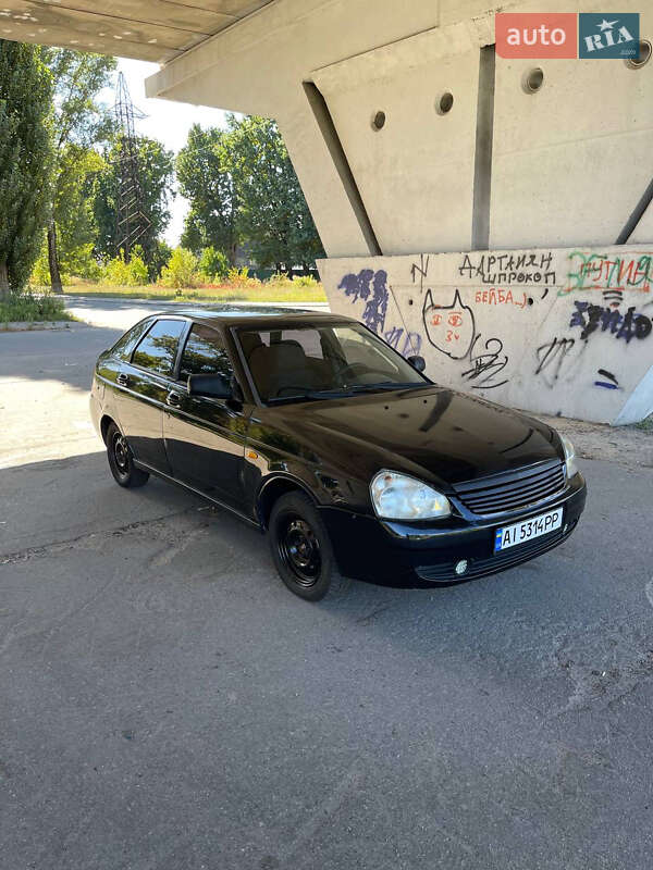 Хэтчбек ВАЗ / Lada 2172 Priora 2008 в Киеве