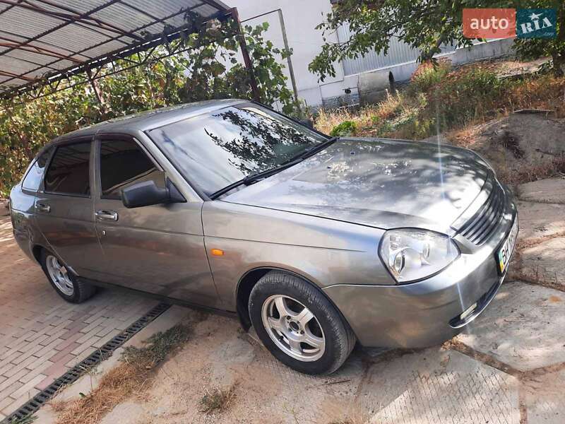 Хэтчбек ВАЗ / Lada 2172 Priora 2008 в Одессе