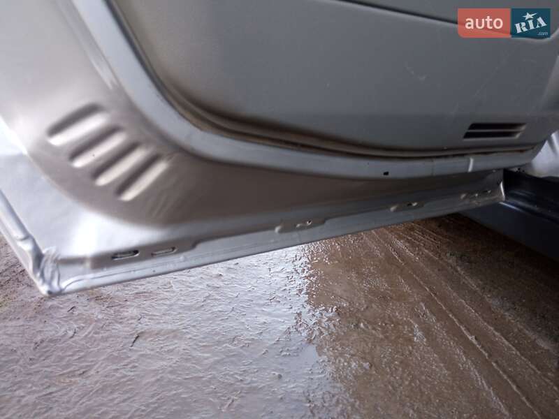 Хэтчбек ВАЗ / Lada 2172 Priora 2008 в Житомире фото 11 Хэтчбек ВАЗ / Lada 2172 Priora 2008 в Житомире