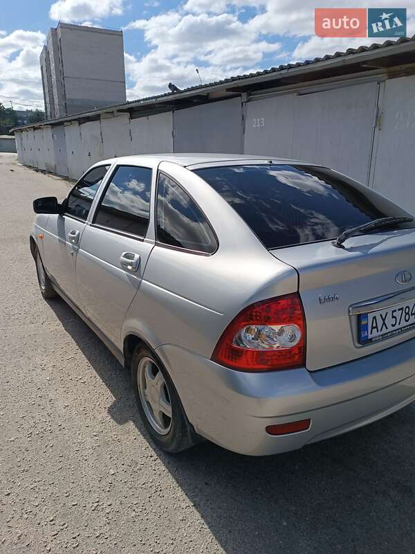 Хэтчбек ВАЗ / Lada 2172 Priora 2009 в Харькове
