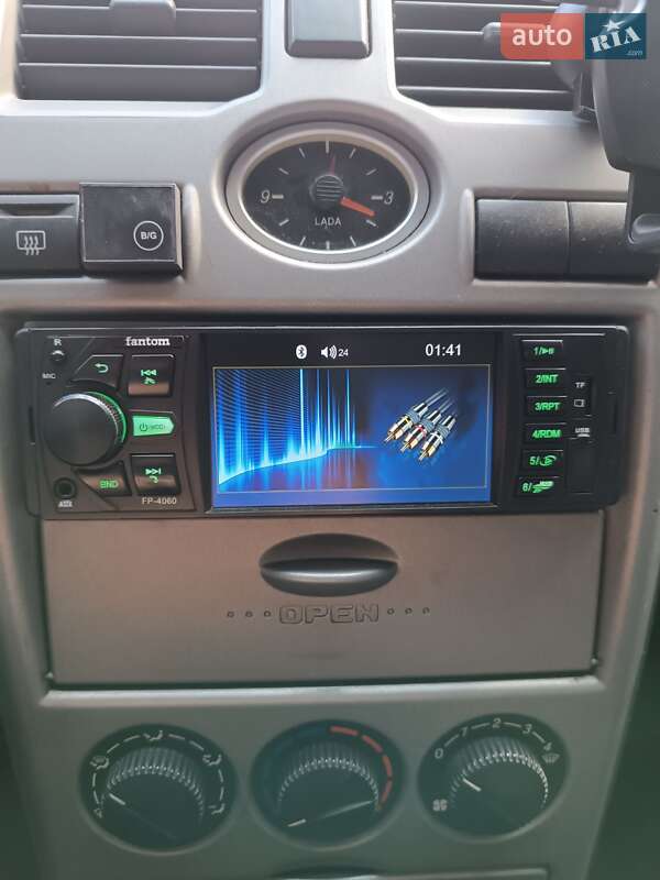 Хэтчбек ВАЗ / Lada 2172 Priora 2009 в Харькове
