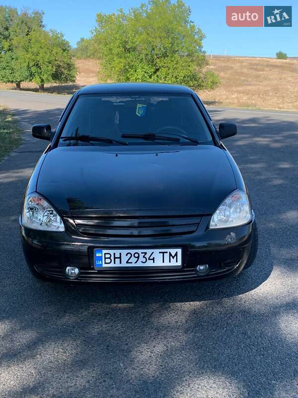 Хэтчбек ВАЗ / Lada 2172 Priora 2009 в Захарьевке