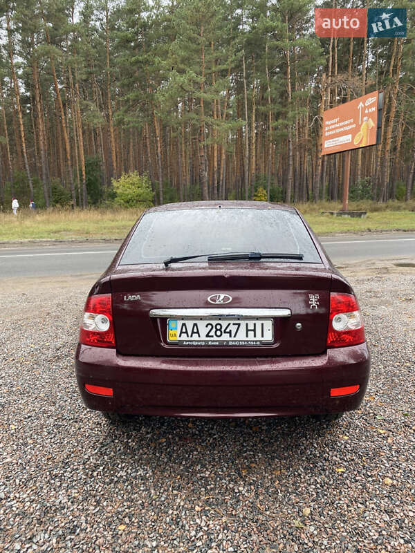 Хэтчбек ВАЗ / Lada 2172 Priora 2008 в Киеве