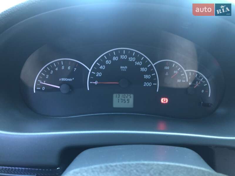 Хэтчбек ВАЗ / Lada 2172 Priora 2008 в Житомире фото 3 Хэтчбек ВАЗ / Lada 2172 Priora 2008 в Житомире