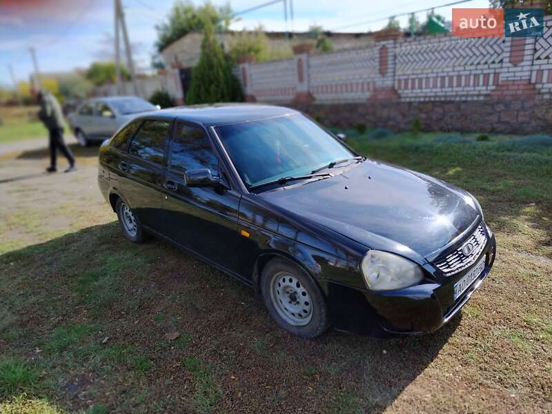 Хэтчбек ВАЗ / Lada 2172 Priora 2009 в Новом Буге