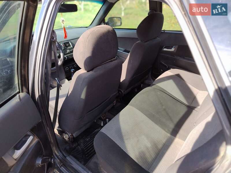 Хэтчбек ВАЗ / Lada 2172 Priora 2009 в Новом Буге