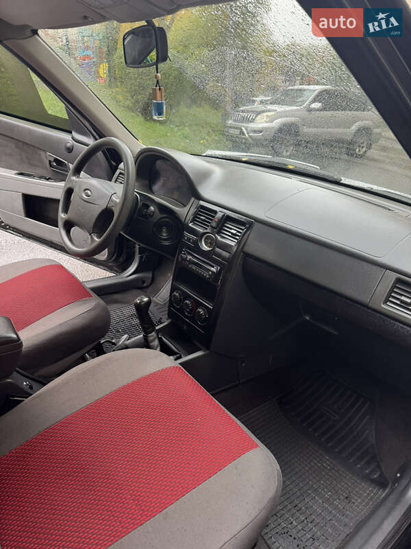 Хетчбек ВАЗ / Lada 2172 Priora 2008 в Тернополі фото 27 Хетчбек ВАЗ / Lada 2172 Priora 2008 в Тернополі
