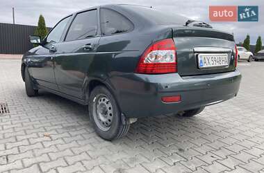 Хетчбек ВАЗ 2172 Priora 2011 в  фото 6 Хетчбек ВАЗ 2172 Priora 2011 в