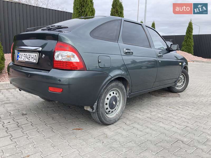 Хэтчбек ВАЗ / Lada 2172 Priora 2011 в Тернополе фото 4 Хэтчбек ВАЗ / Lada 2172 Priora 2011 в Тернополе