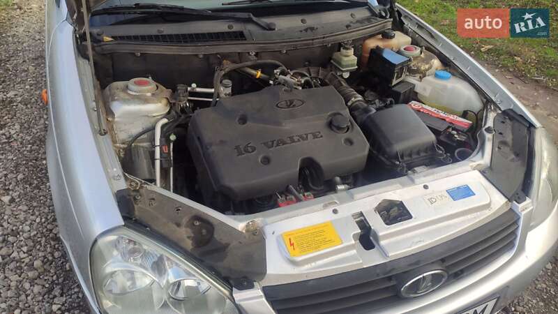 Хэтчбек ВАЗ / Lada 2172 Priora 2009 в Краматорске