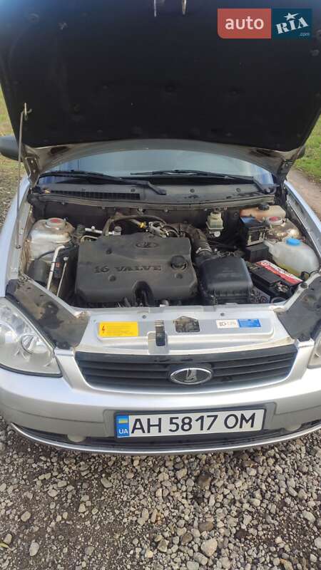 Хэтчбек ВАЗ / Lada 2172 Priora 2009 в Краматорске