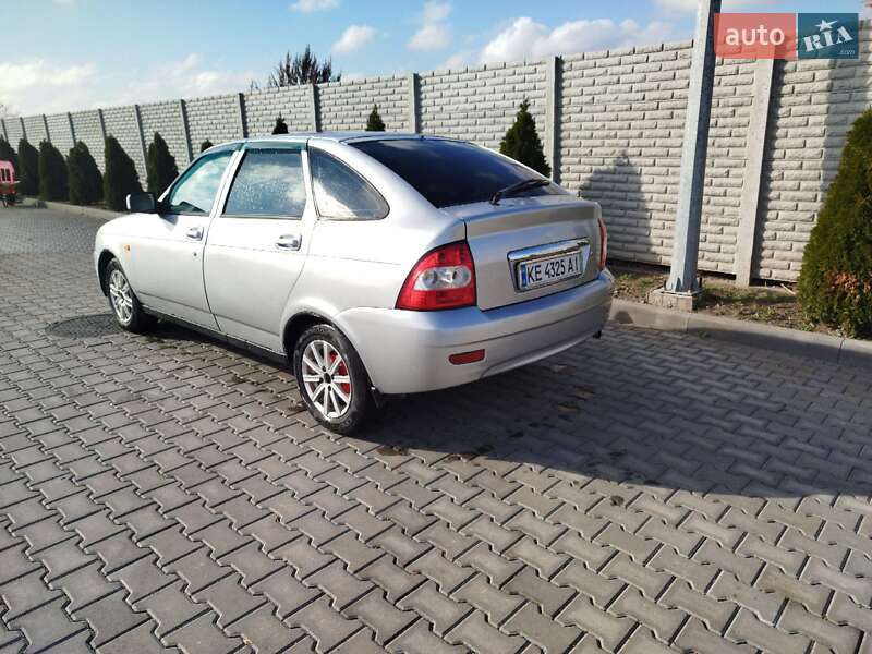Хэтчбек ВАЗ / Lada 2172 Priora 2009 в Днепре